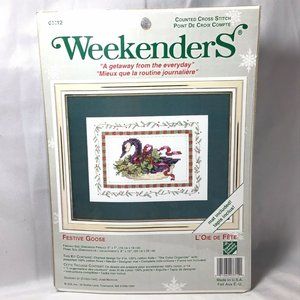 Festive Goose Christmas Weekenders 7 X 5 Counted Cross Stitch Kit 03312
